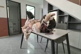 【她们的故事】反目的姐妹，某女大闺蜜二人约好体验TJ，游戏规则谁先ZW 高C谁就有TJ权，TJ另一个...