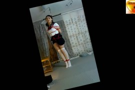 美丽清纯少女假期体验—糖果版（上部）19岁少女糖果首秀紧缚、股绳勒阴吊+垫脚尖打转+四马悬空吊+口球...