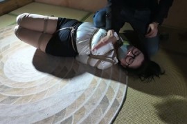 美麗的奮鬥 Beautiful Struggles 骚货挣扎