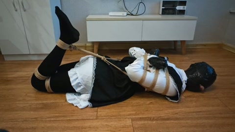 变装随拍 变装伪娘 驷马 直臂 折腿 吊缚 呼吸控制 第1张