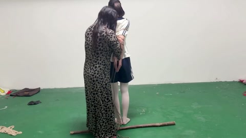 学生妹的痛苦直臂紧缚调教 第1张