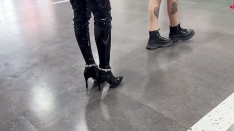 自觉型女奴一日特训1 第1张