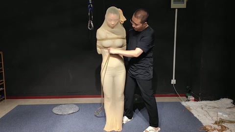 艾琳 睡袋包裹 第1张