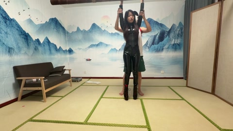 超高跟玩扎带抽象 第1张