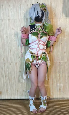《草神纳西妲（2）（正片）》小草神的罚站地狱，三种罚站姿势，啵啵贝棒棒齐上阵，超色龟甲缚，强制分腿！... 第2张