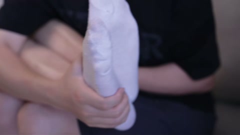 变态尾随入室 模特 压榨的白领YH 第2张
