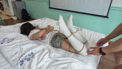 女大学生小美 第2张