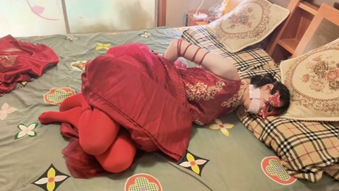 晓森妹妹中式婚服红色丝袜的五花分腿td放置 第2张