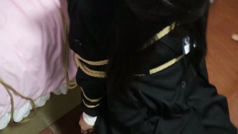 椅子缚捆绑玩素人女生1号（生气，暴躁，敢于反抗） 优等生的玩弄被鞭打会骂人 平价简玩 属于初见时的互... 第2张
