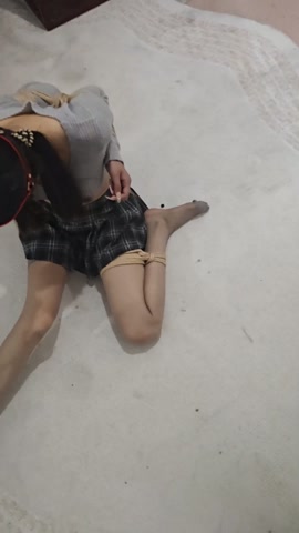 萝莉灰丝短裙套装超级并肘紧缚挑战 第2张