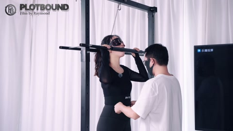 Hardness Bondage Fitness（第一集）硬核强制踮脚训练（钢管卡嘴G钩电击胸垫） 第2张