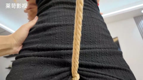 可可 极限走绳 超紧 绳子全部勒到肉里 第3张
