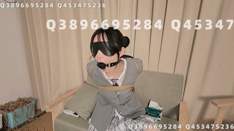 嗷嗷黑色假阳具口塞堵嘴，无助挣扎！（包含过程） 第3张