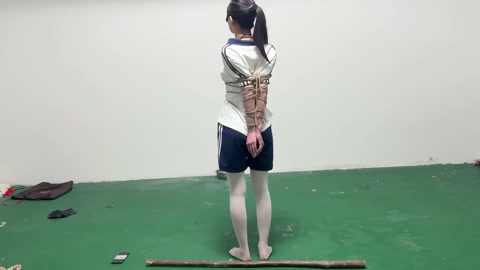 学生妹的痛苦直臂紧缚调教 第3张