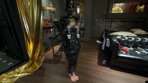 新模洛璃调教室探秘（3）胶带全包 强力乳夹 窒息 放置过夜 第3张