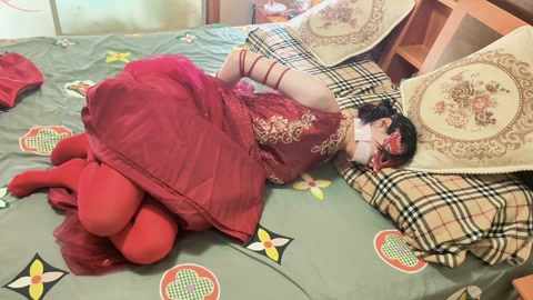 晓森妹妹中式婚服红色丝袜的五花分腿td放置 第3张