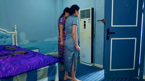 潜伏的蝴蝶（下集） 卧底打晕女特务逃跑未遂被女特务驷马吊缚在空中折磨后被押赴刑场英勇就义 第3张