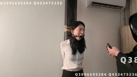 花花女侦探搜查遇袭！全程口塞伺候！第一部分！ 第3张