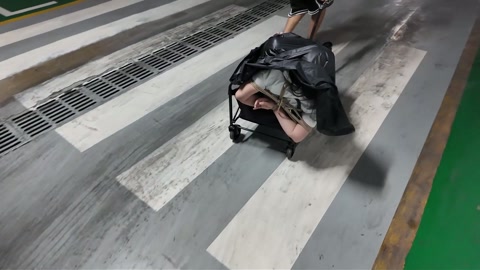 被绑架的幼师 第3张