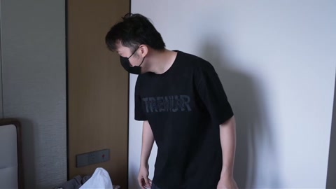 变态尾随入室 模特 压榨的白领YH 第4张