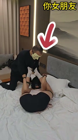 捆绑训练柔软度，两种软体瑜伽姿势捆绑，将她彻底调教成玩物！ 第4张