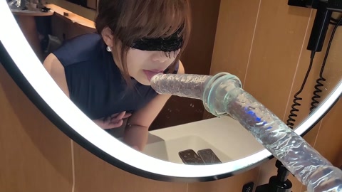 林曦 镜中的自己 第4张
