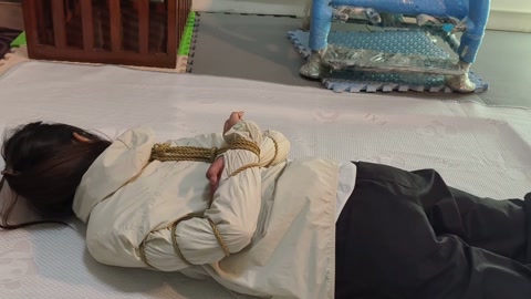 小月五花捆绑，脚镣，斩首游戏 第5张