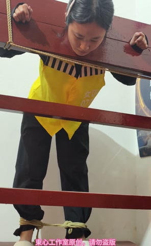 小月囚服五花捆绑一步绳，断头台，手铐囚犯人扮演，大刀斩首，简单剧情 第5张