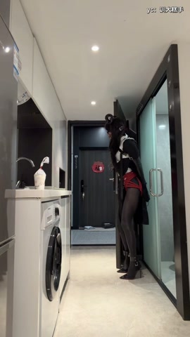 小糕炸金套装 黑丝魅魔修女单手套自缚 郊狼电击下还开门取外卖…口水直流 按耐不住的露出欲… 第5张