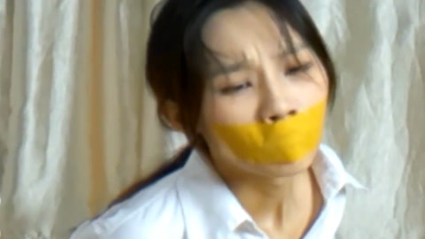 融儿胶带二拍2……融儿胶带紧缚，跪走、翻滚求，呻吟不断……. 第5张