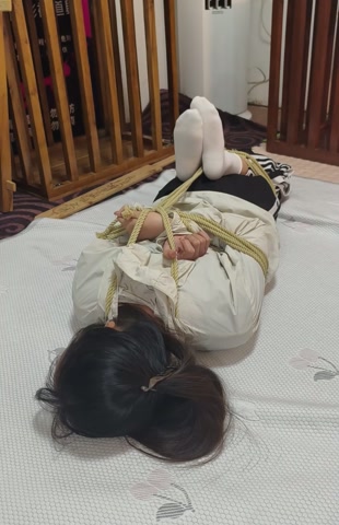 小月后手观音，驷马放置，挣扎逃脱游戏，剧情简单 第6张