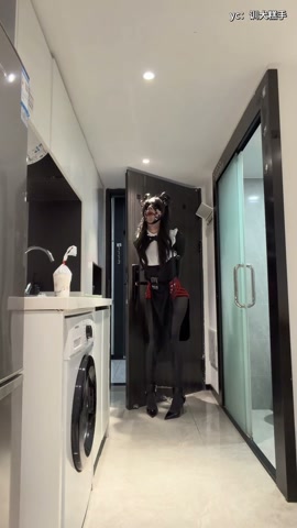小糕炸金套装 黑丝魅魔修女单手套自缚 郊狼电击下还开门取外卖…口水直流 按耐不住的露出欲… 第6张