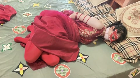 晓森妹妹中式婚服红色丝袜的五花分腿td放置 第6张