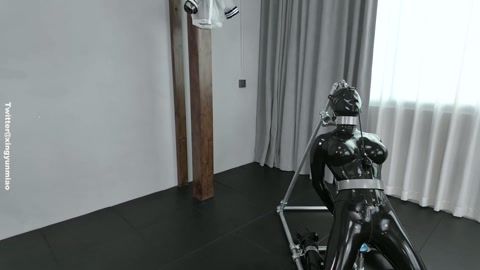 爪爪Desire的钢管刑架复刻——铁铐与钢管连接件完美融合｜肢体绝对拘束｜异形前列腺按摩插件+自动榨... 第6张
