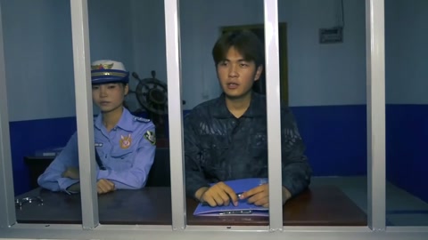 绝色深渊 两名年轻貌美的女孩因金钱的贪婪而贩卖毒品走向深渊 第6张