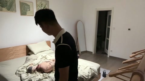 网友幼师异地面基. 潜伏在好友列表里的一位素未谋面的网友，某一个机会聊起了天，聊了几天以后她便想从她... 第6张