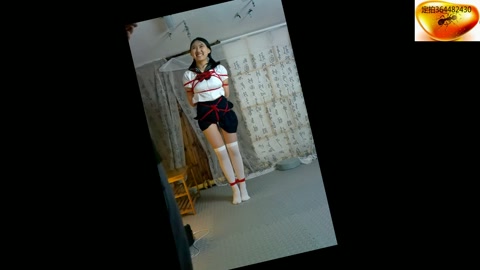 美丽清纯少女假期体验—糖果版（上部）19岁少女糖果首秀紧缚、股绳勒阴吊+垫脚尖打转+四马悬空吊+口球... 第6张