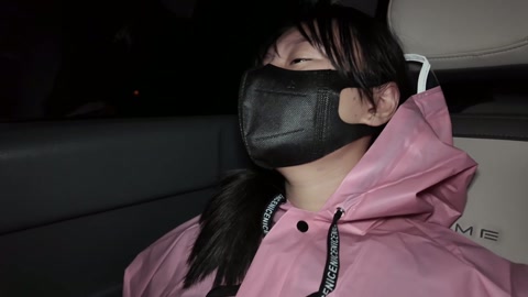 雨天户外全身捆绑去公园散步 第6张