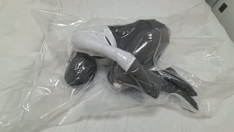◤纯享版ZX游戏◢一次次绝命挣扎，昏迷后失禁量大得可怕，乳胶头套✙防毒面具负压袋负压瓶✙真空袋✙皮革... 第8张