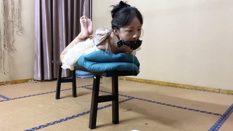 动动深喉口球老虎凳定拍 下集 第8张