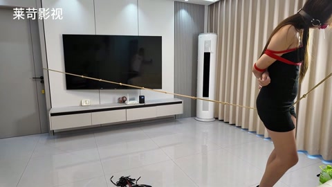 可可 极限走绳 超紧 绳子全部勒到肉里 第8张