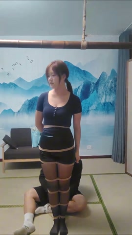 向女生献花（下） 第8张