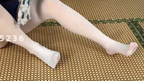 嗷嗷舞蹈服后手缚捆绑白丝舞蹈服蒙眼挣扎 第8张