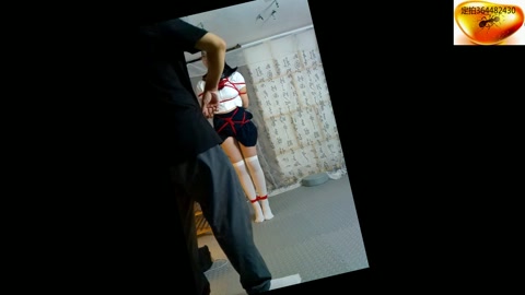美丽清纯少女假期体验—糖果版（上部）19岁少女糖果首秀紧缚、股绳勒阴吊+垫脚尖打转+四马悬空吊+口球... 第8张