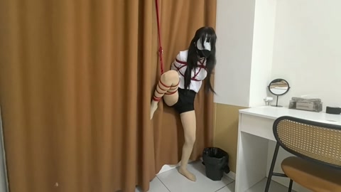 职业装 油亮连身丝 入体小药丸 马具开口器 胶带封嘴 单腿吊缚 蛇缚乳胶头套ZX 让罐罐边GC边挣扎 第8张
