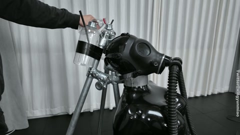 Reflective Desire的钢管刑架再次复刻——这回加了点猛料，坐入马鞍炮机再铐上刑架｜全程... 第8张