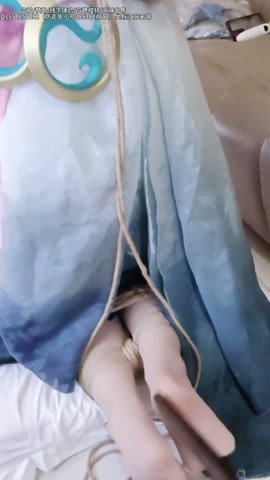 小云cos离恨烟 全程郊狼啵啵贝罚站+跪地挣扎 疼到瘫倒在地 随后跪地戒尺sp抽打脚心和屁股 第9张