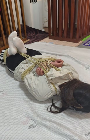 小月后手观音，驷马放置，挣扎逃脱游戏，剧情简单 第9张