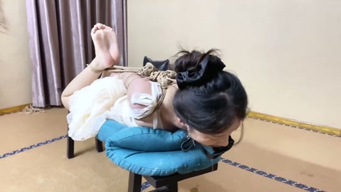 动动深喉口球老虎凳定拍 下集 第10张