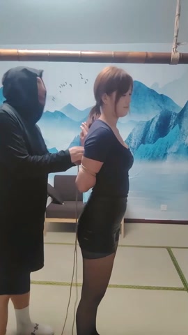 向女生献花（上） 第10张
